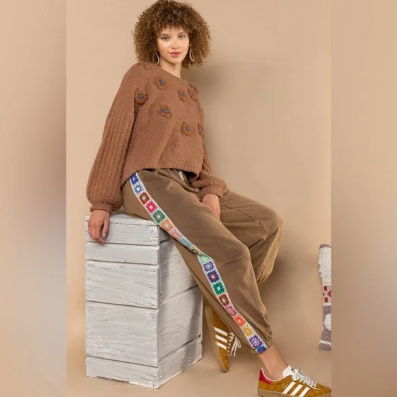 LAST ONE POL Brown Textured Knit Flower Patchwork Sweater Top - Picture 5 of 7